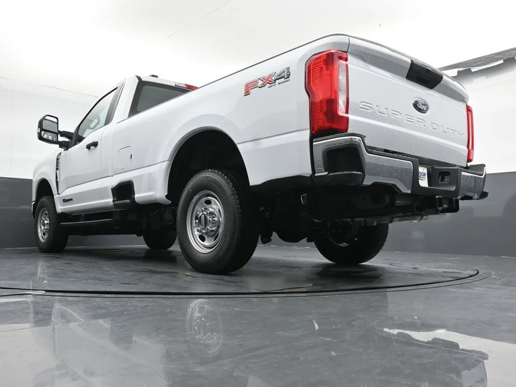 New 2026 Oxford White Ford F-250® XL image 28