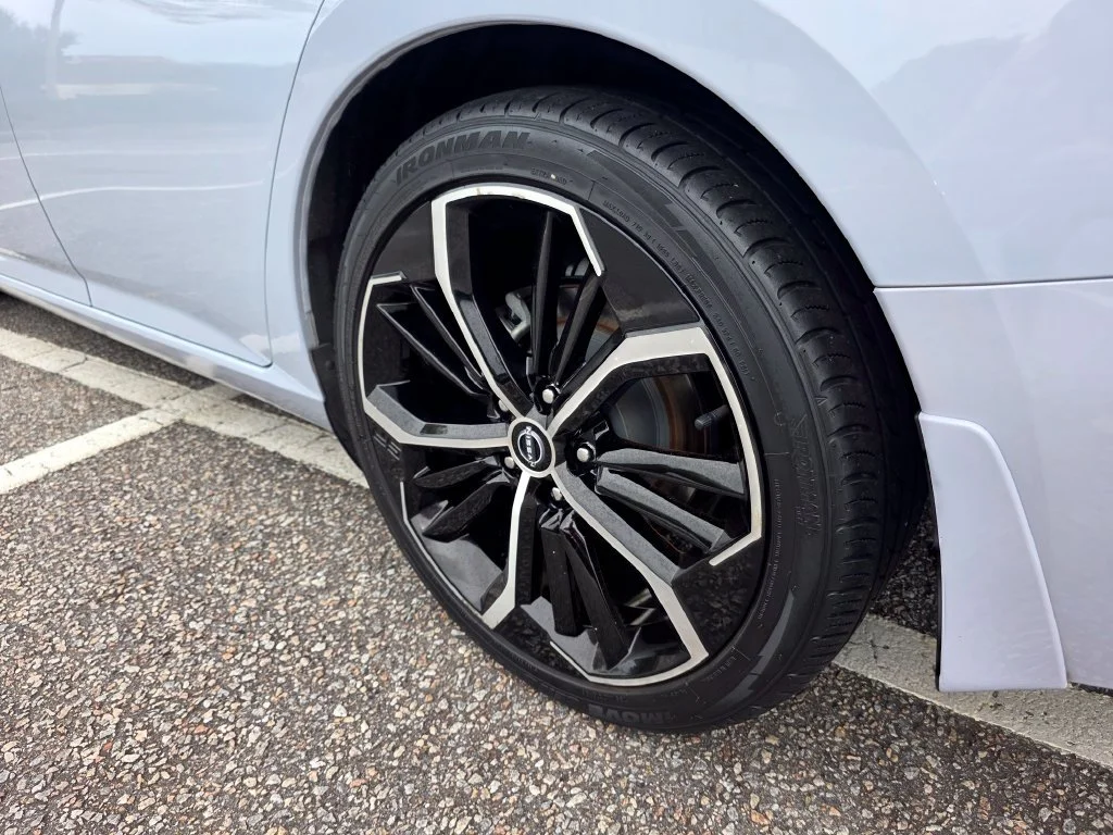 Used 2023 Gray Nissan SR FWD image 31