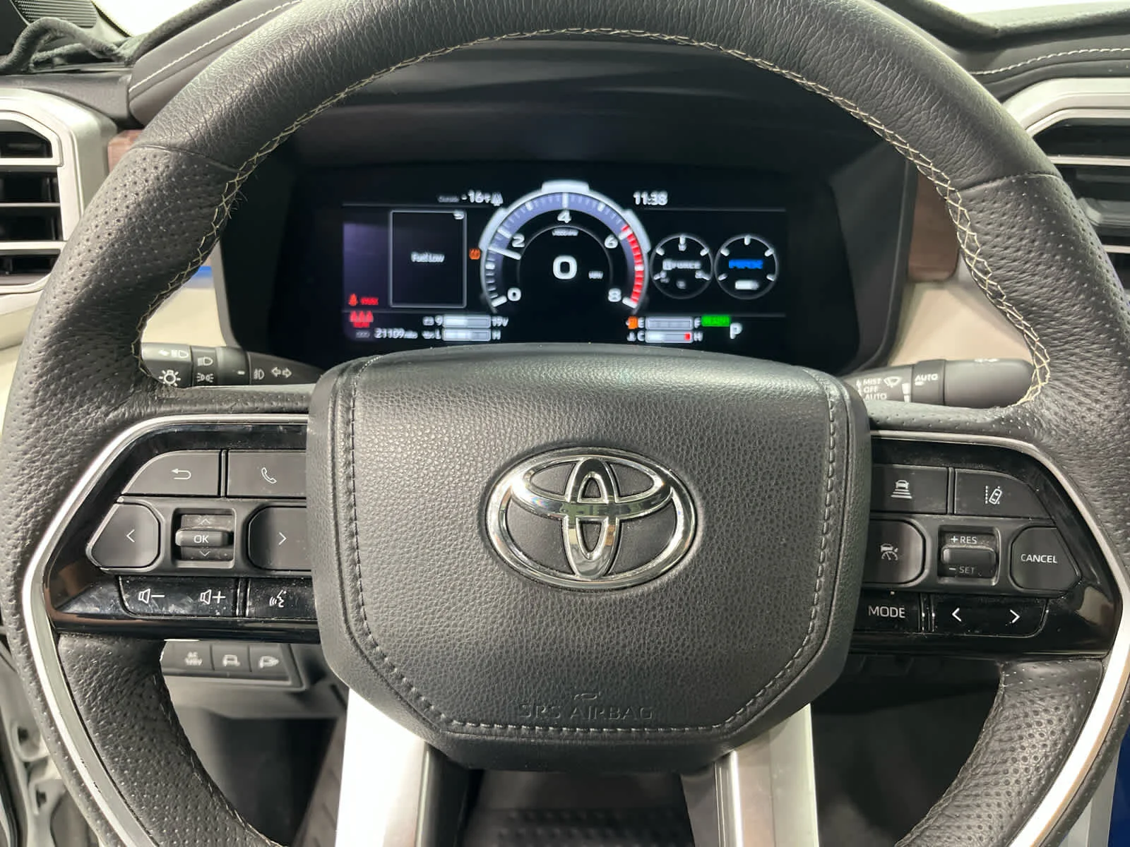 Used 2023  Toyota Capstone Hybrid image 19