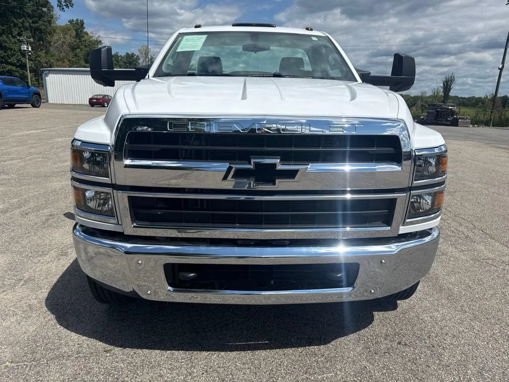 Used 2024 Summit White Chevrolet Work Truck image 8