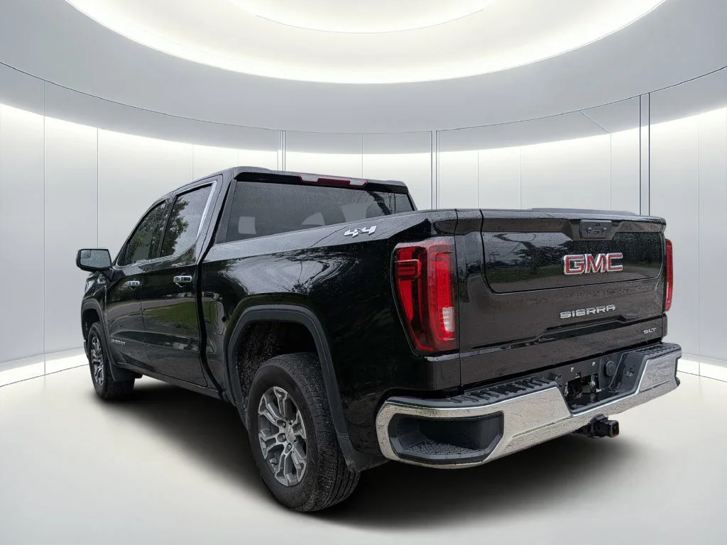 Used 2025 Black GMC SLT image 6