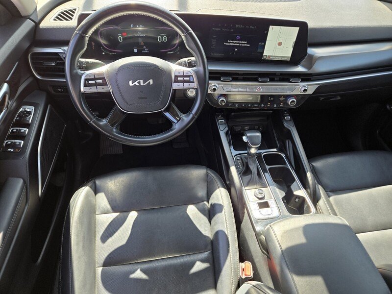 Used 2023 Dawning Red KIA S AWD image 12