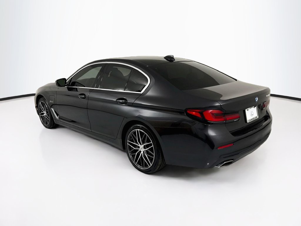 Used 2022 Dark Graphite BMW 530e iPerformance image 7