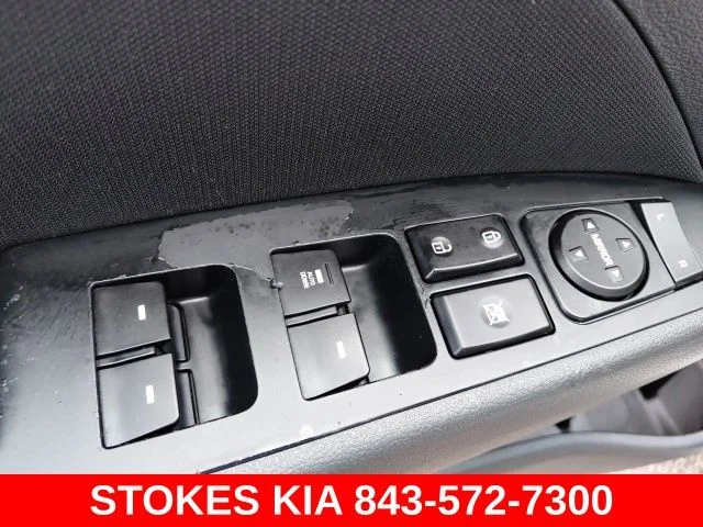 Used 2019 Silver Hyundai SEL image 17