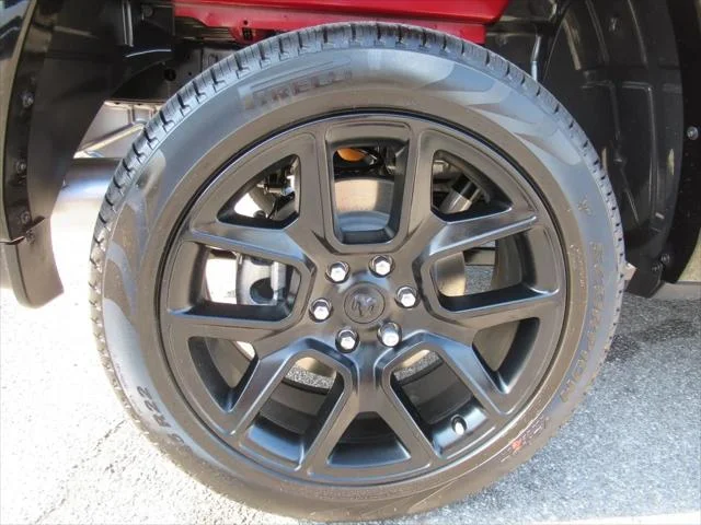 New 2026 Molten Red Pearl-Coat Exterior Paint RAM LARAMIE image 8