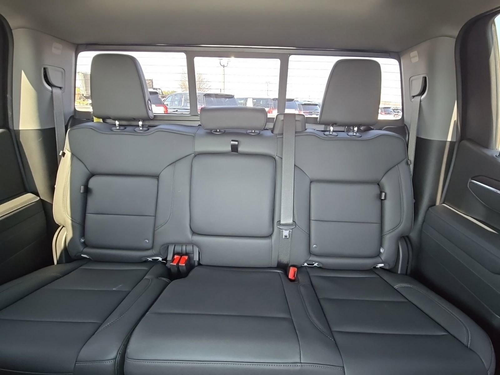 2026 GMC Sierra 1500 SLT - Photo 35