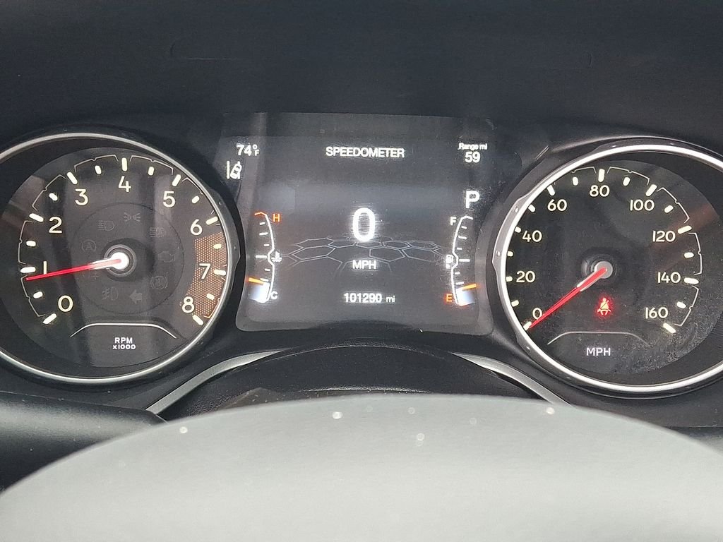 Used 2019 Black Jeep Latitude image 22