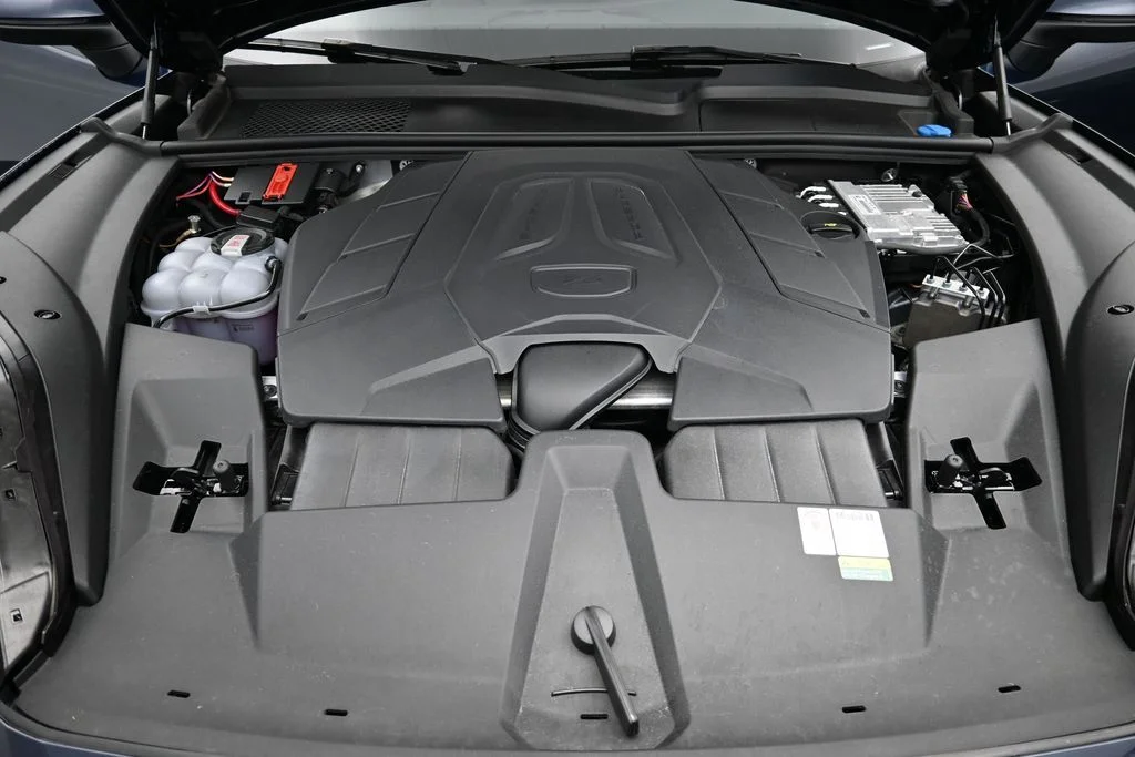 Certified Used 2024 Blue Porsche  image 16
