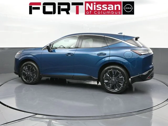 Used 2025 Blue Nissan Platinum image 4