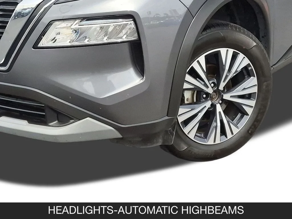 Used 2023 Gray Nissan SV image 12