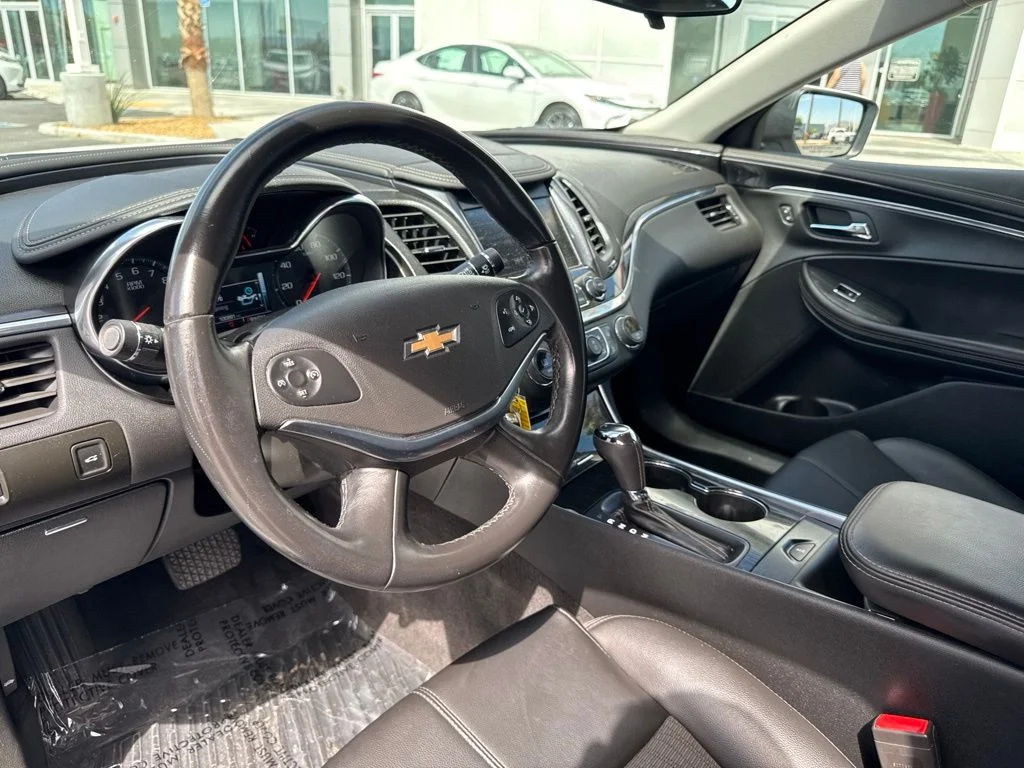 Used 2017 White Chevrolet LT image 13
