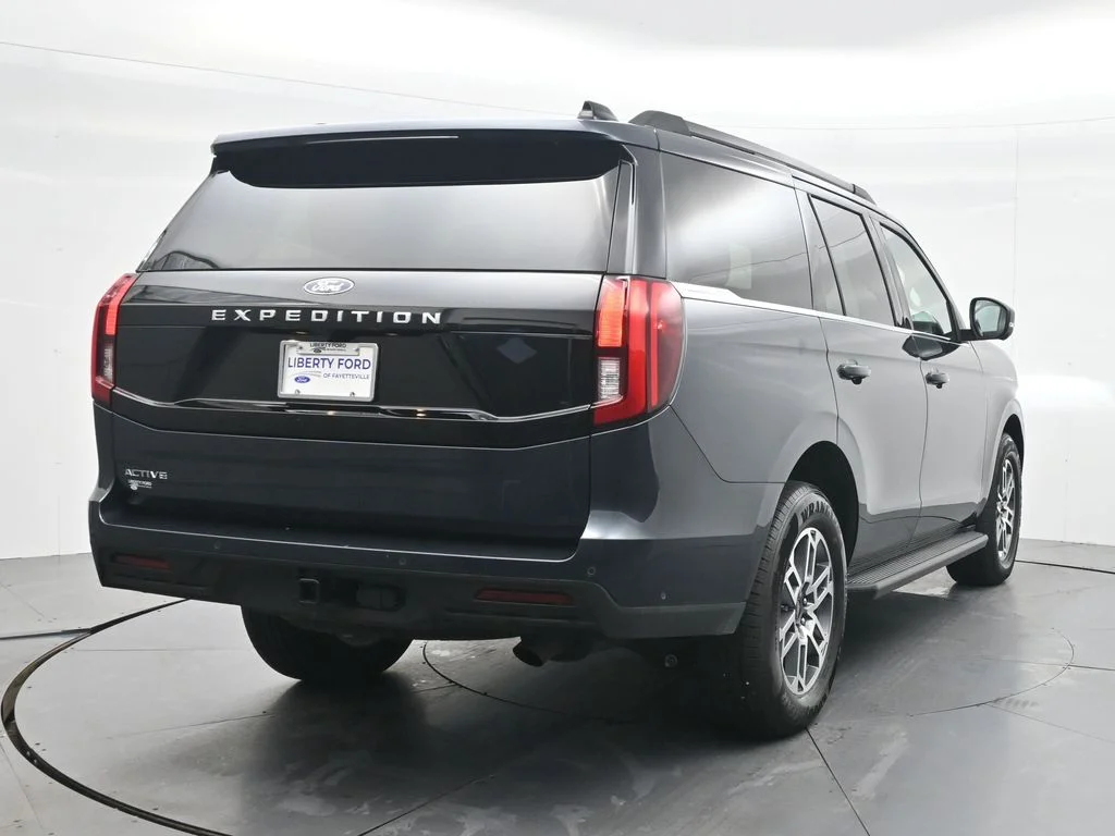 New 2025 Stone Blue Metallic Ford Active image 8