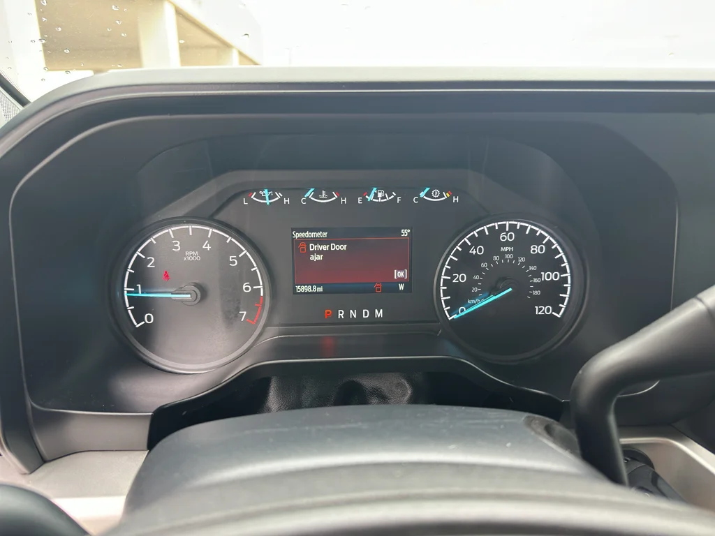 Used 2024 Oxford White Ford XLT image 19