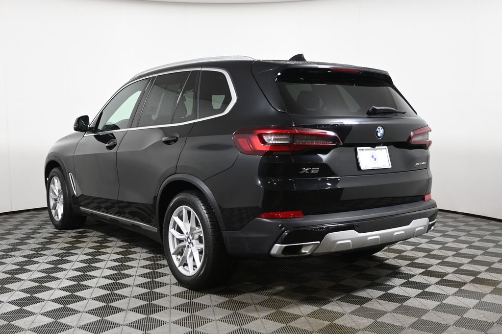 Used 2023 Black BMW xDrive40i image 5