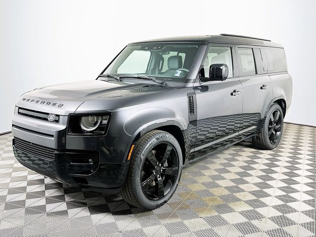 2026 Land Rover Defender 130 X-Dynamic SE