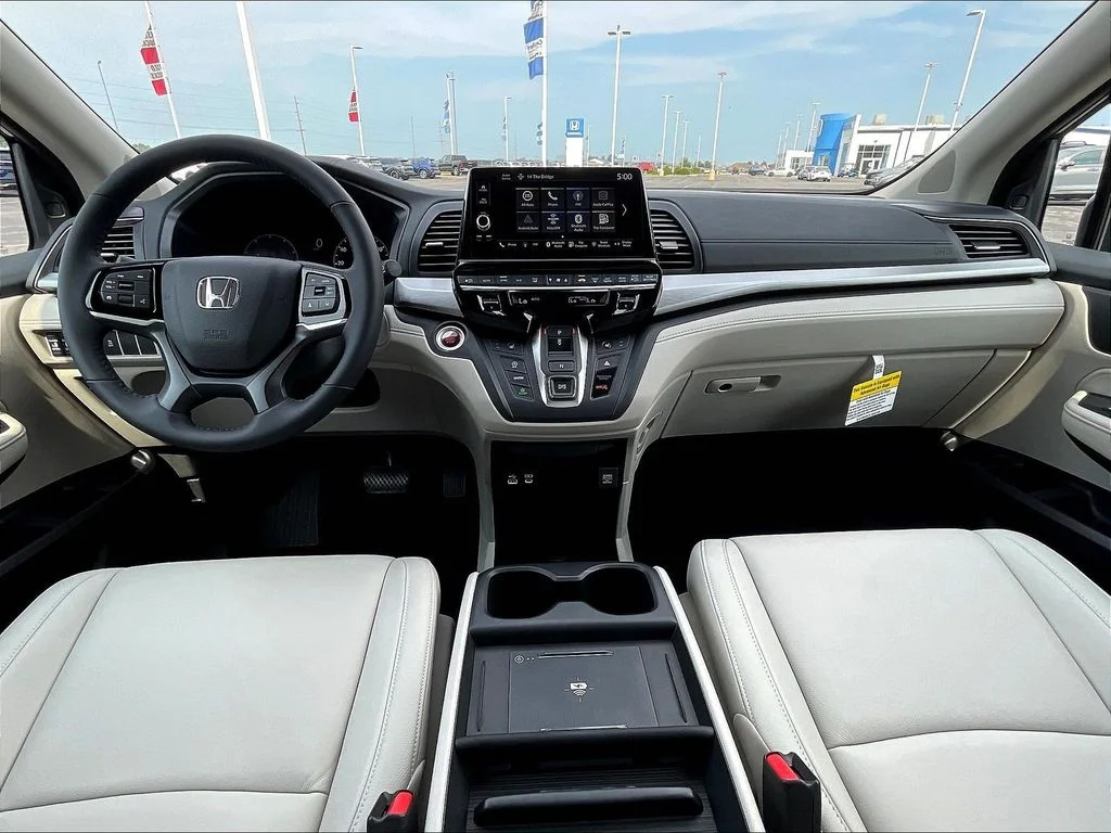 New 2026 Modern Steel Metallic Honda EX-L image 9