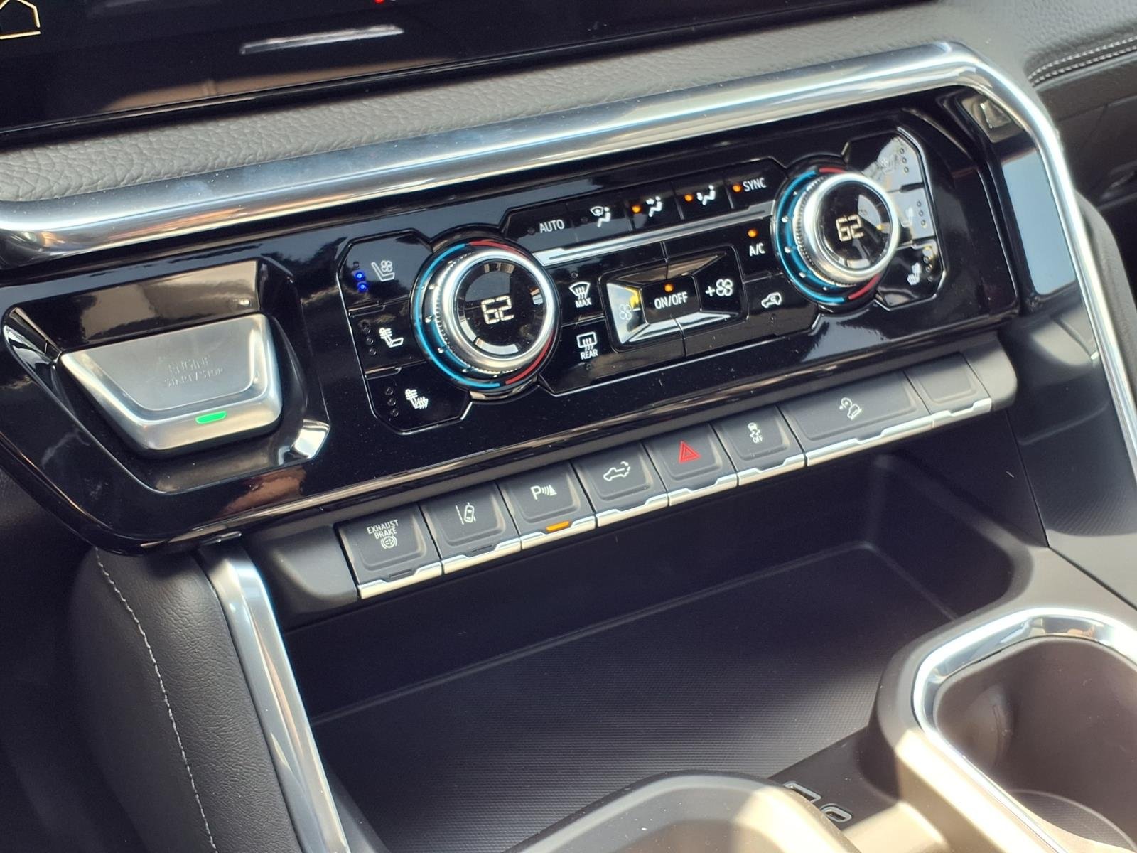 New 2026 Glacier White Tricoat GMC Denali image 4