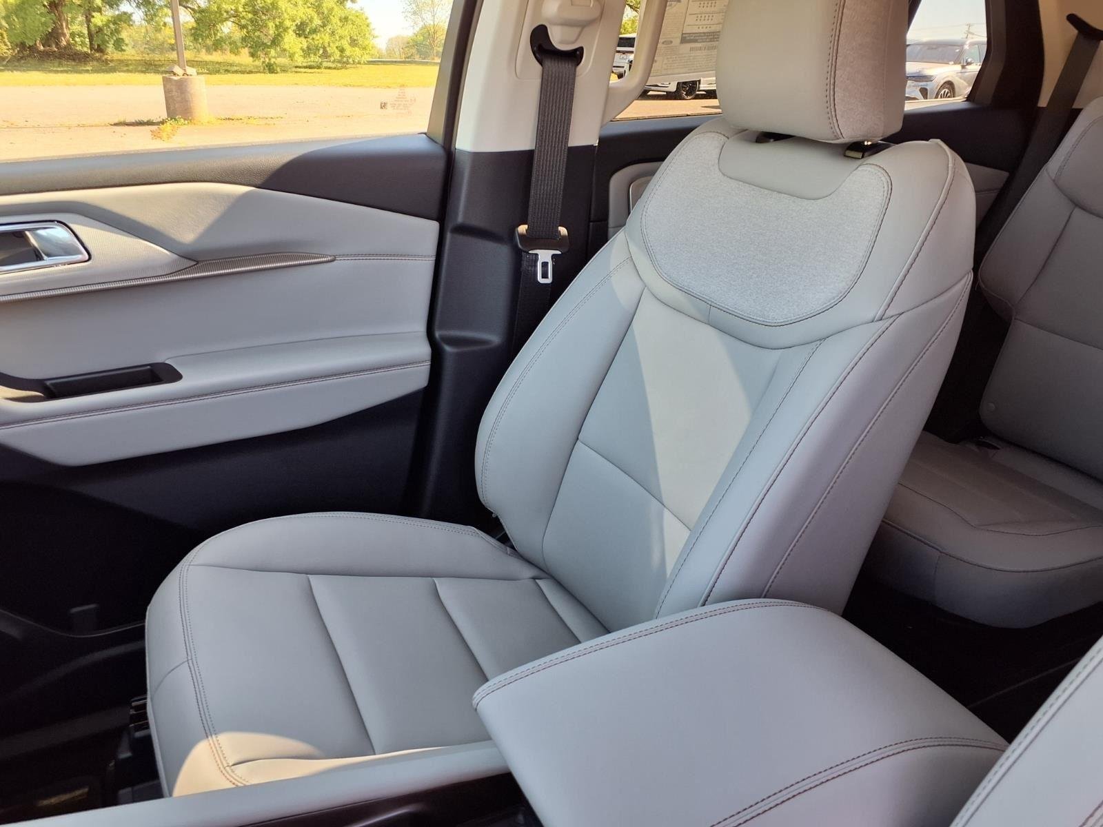 New 2026 Carbonized Gray Metallic Ford Active image 21