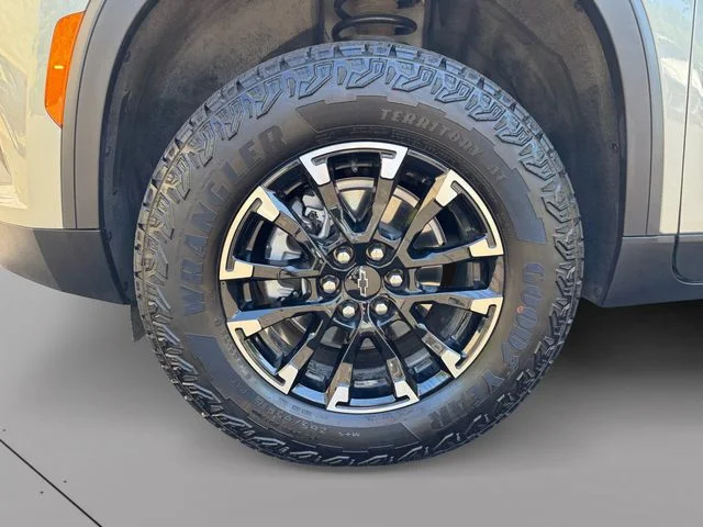 Used 2026 Sterling Gray Metallic Chevrolet Z71 image 9