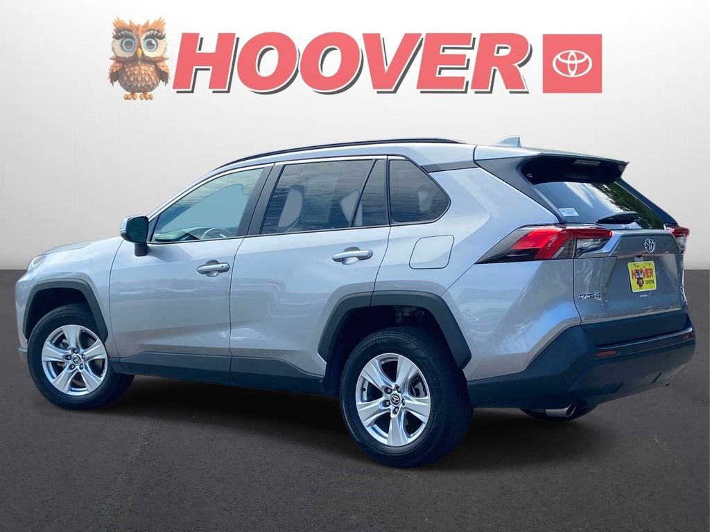 Used 2021 Silver Toyota XLE image 6