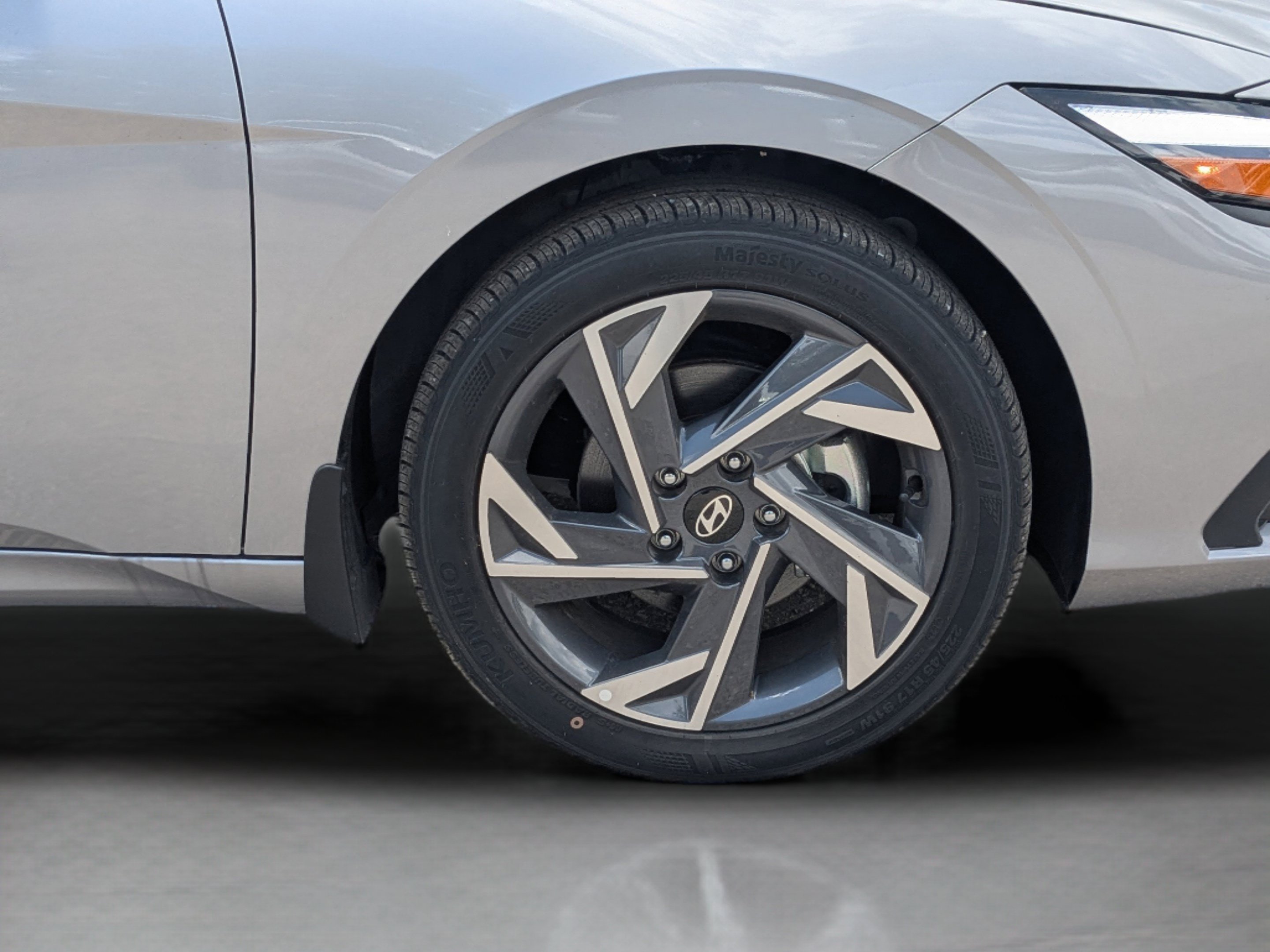 New 2025 Fluid Metal Hyundai SEL Sport image 11