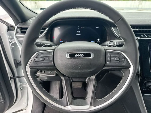 Used 2024 White Jeep Laredo X image 14