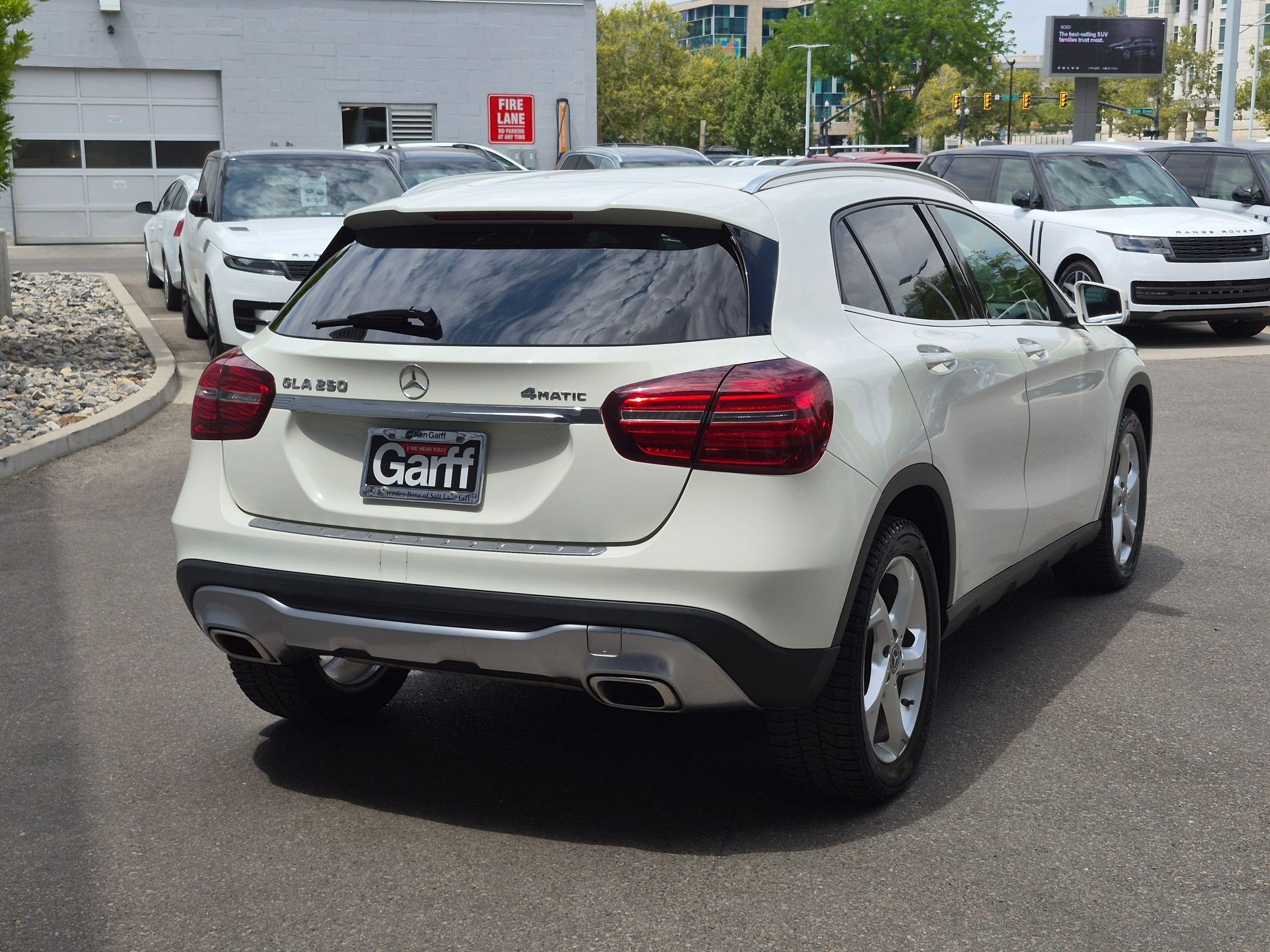 Used 2018 Cirrus White Mercedes-Benz GLA 250 image 3