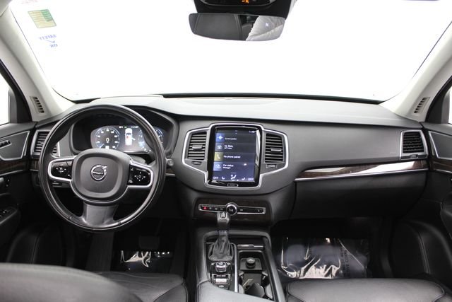 Used 2019 Osmium Gray Metallic Volvo T6 Momentum image 23