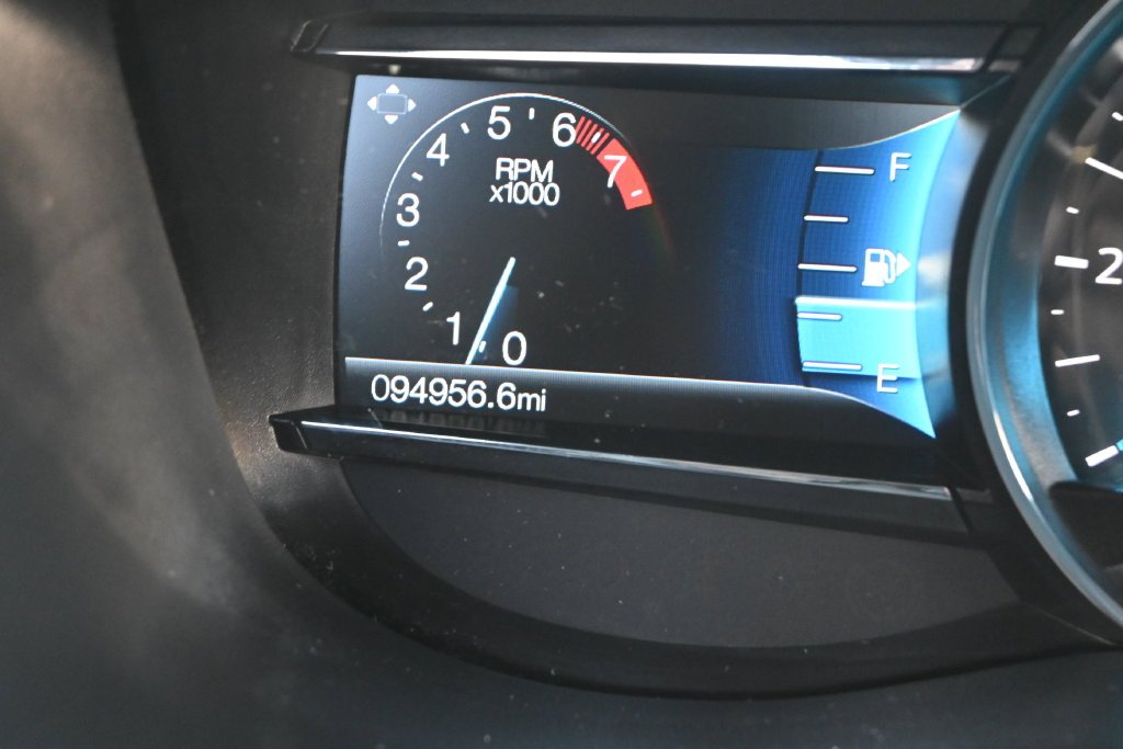 Used 2019 Burgundy Ford Limited image 38