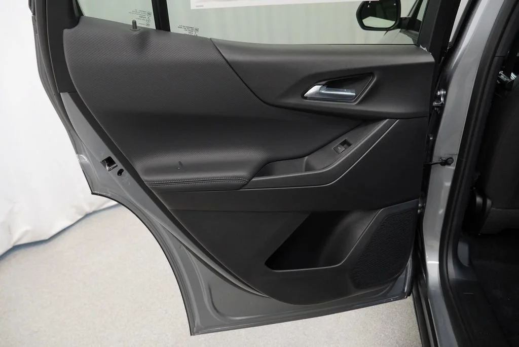 2027 Chevrolet Equinox LT - Photo 24
