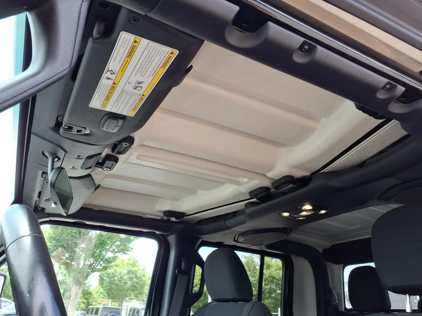 Used 2023 Black Clearcoat Jeep Sport S image 6