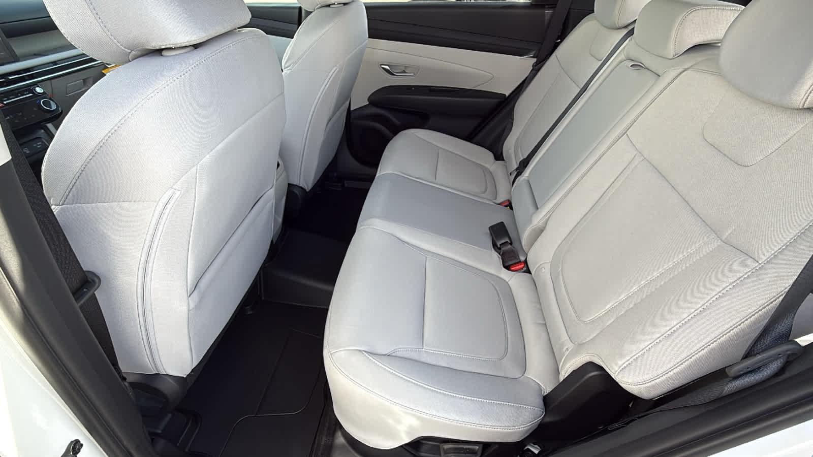 New 2026 Creamy White Pearl Hyundai SEL AWD image 54