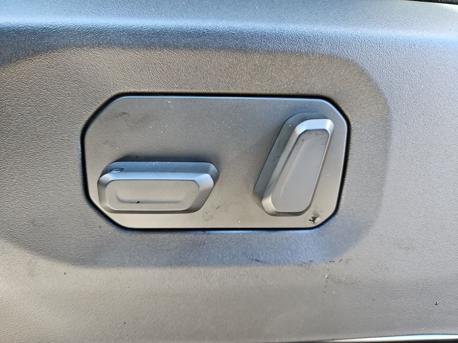 2025 Jeep Wrangler 4-Door Sahara - Photo 21
