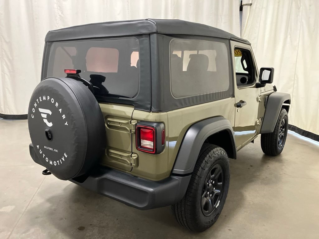 Used 2025 41 Jeep Sport image 23