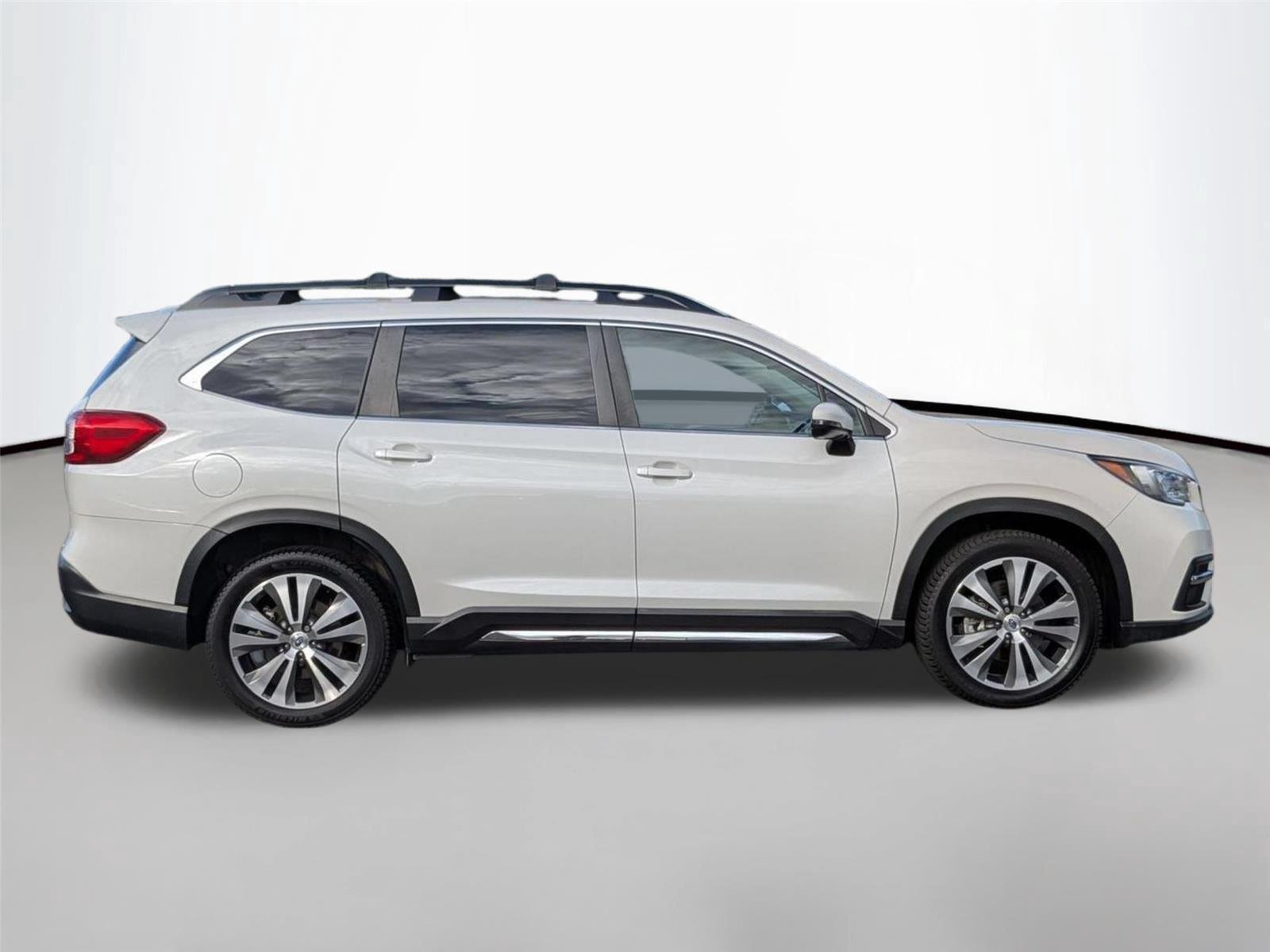 Used 2020 Crystal White Pearl Subaru Limited image 6