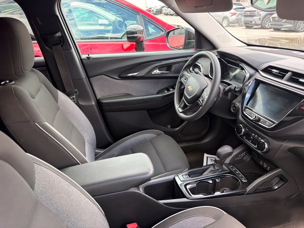 Used 2023 Black Chevrolet LT image 8