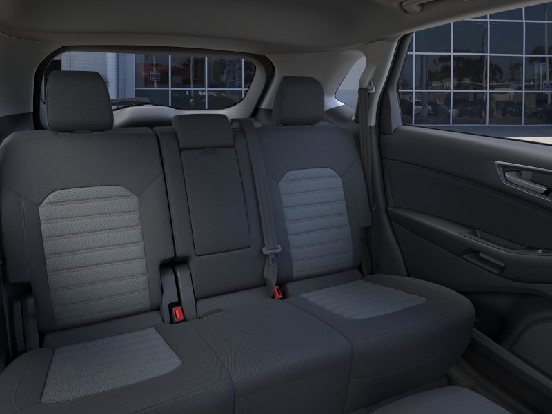 New 2024 Agate Black Metallic Ford SE image 38