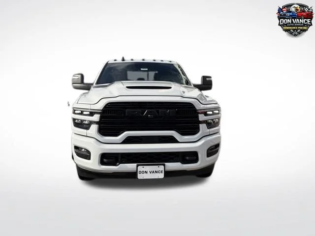 2026 RAM 3500 Laramie - Photo 8