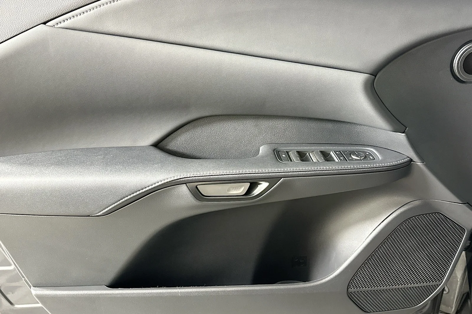 Used 2026 Cloudburst Gray Lexus RX 350 image 21