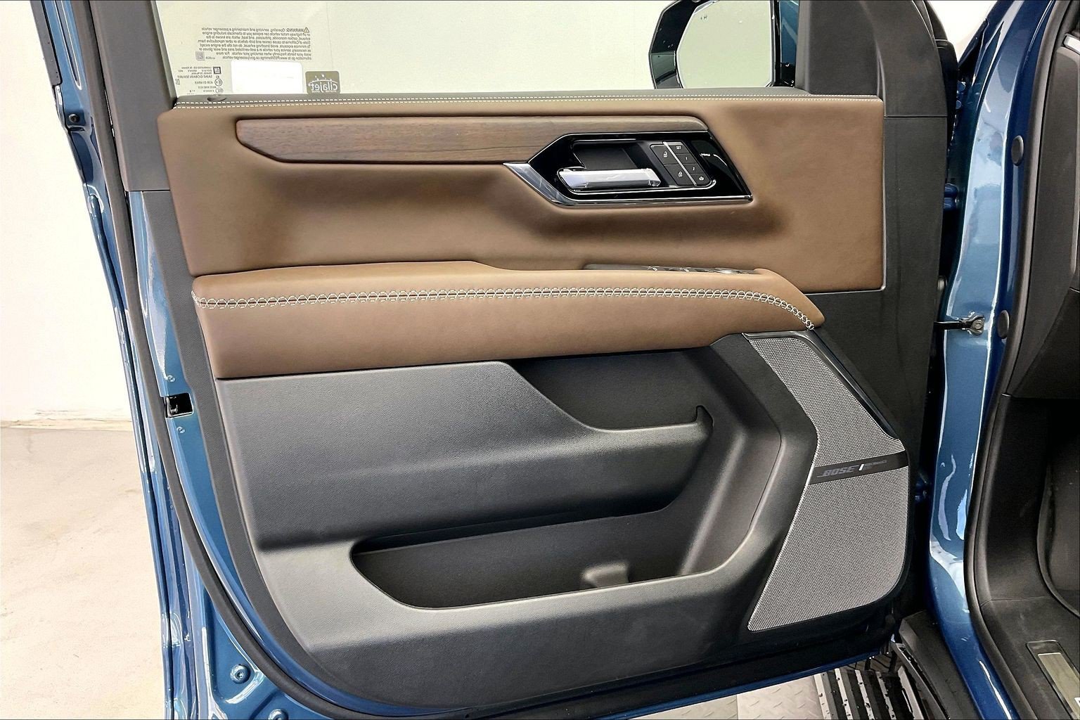 2026 GMC Yukon XL Denali Ultimate - Photo 12