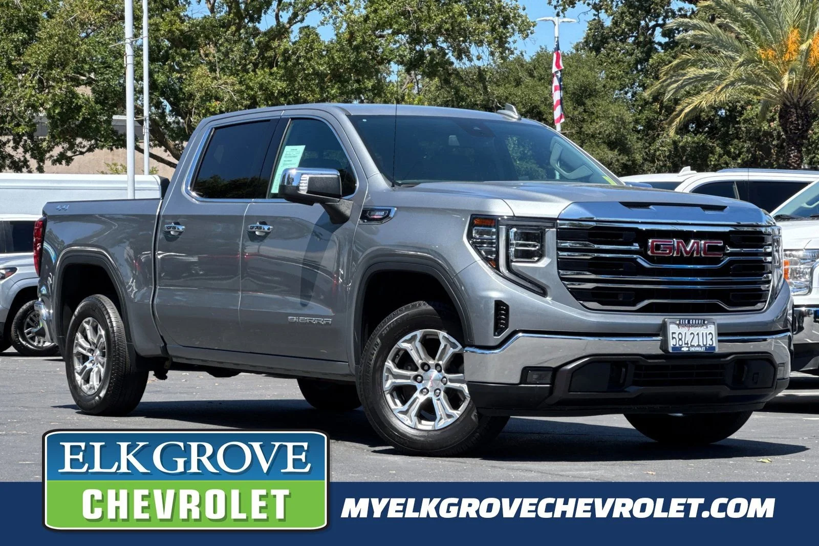 2023 GMC Sierra 4WD Crew Cab Short Box SLT's photo