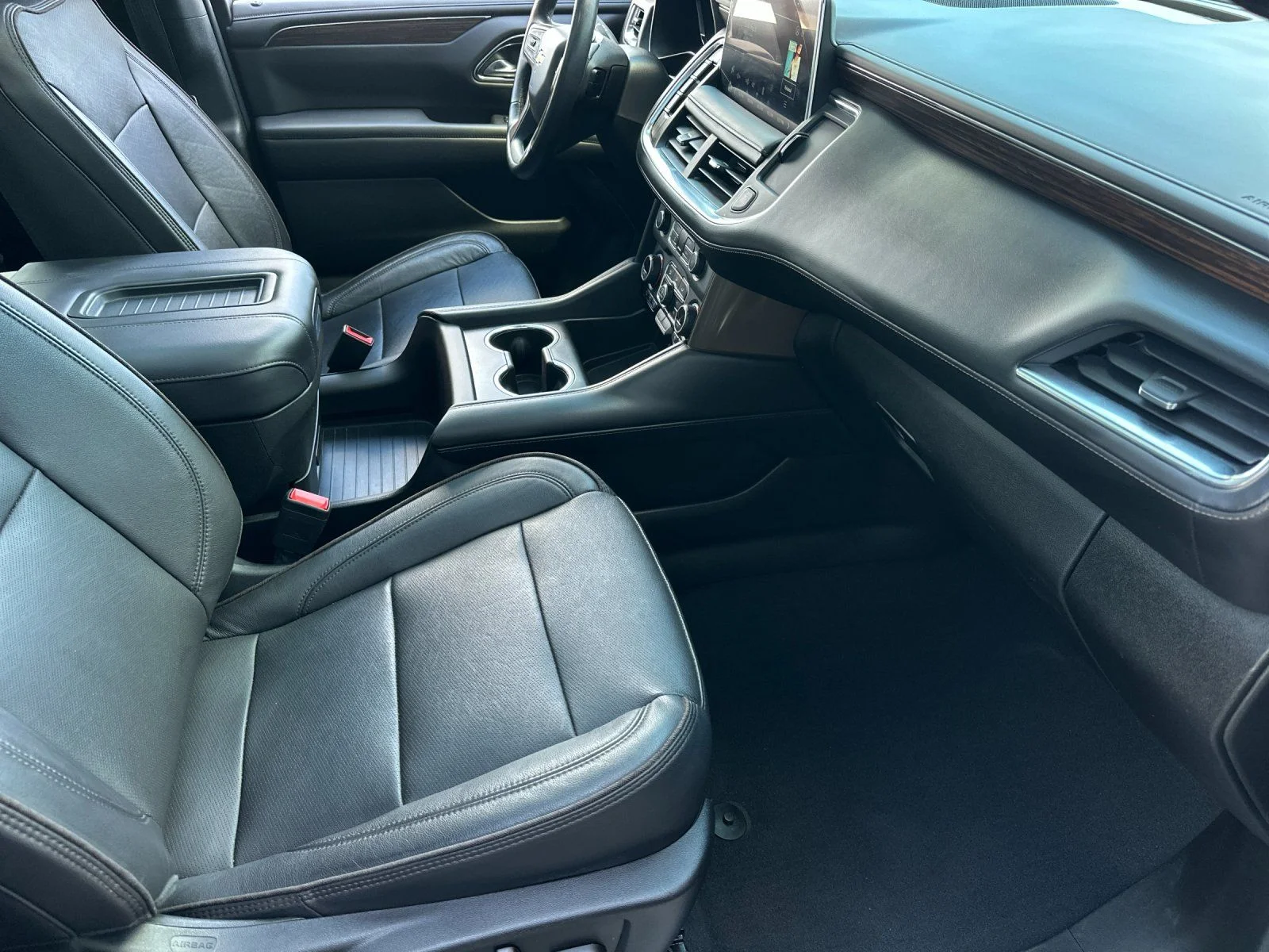 Used 2022 Black Chevrolet High Country image 14