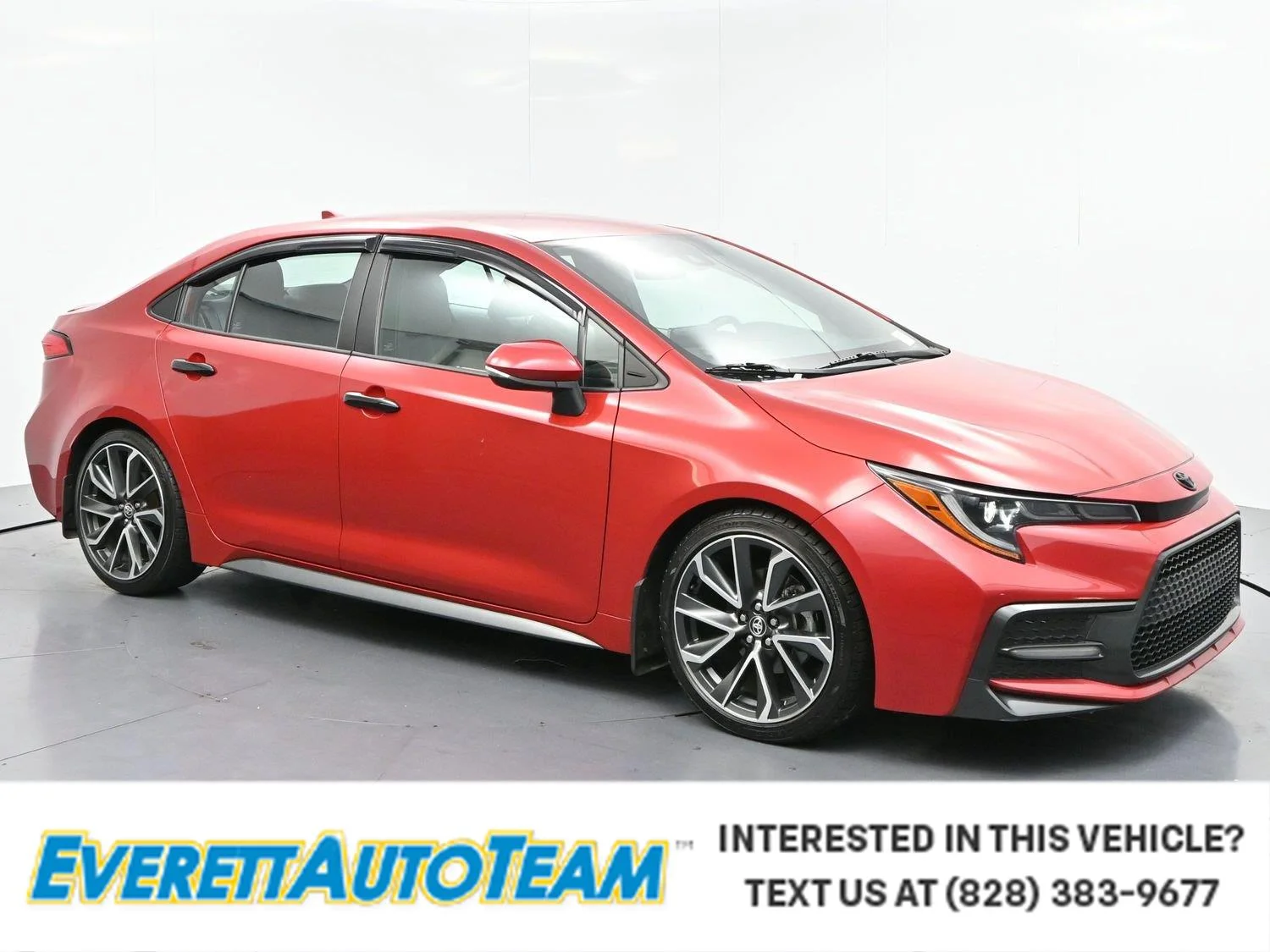 Used 2020 Barcelona Red Metallic Toyota SE image 1