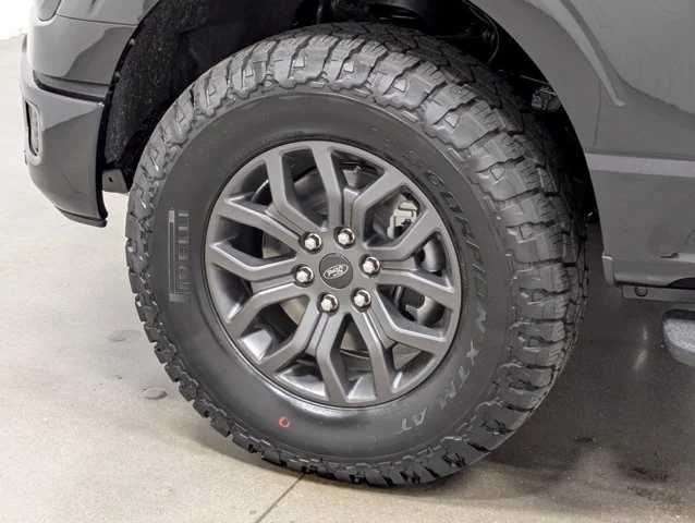 New 2026 Agate Black Metallic Ford Tremor® image 38
