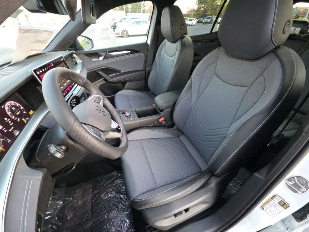 2026 Volkswagen Tiguan SE R-LINE BLACK - Photo 13