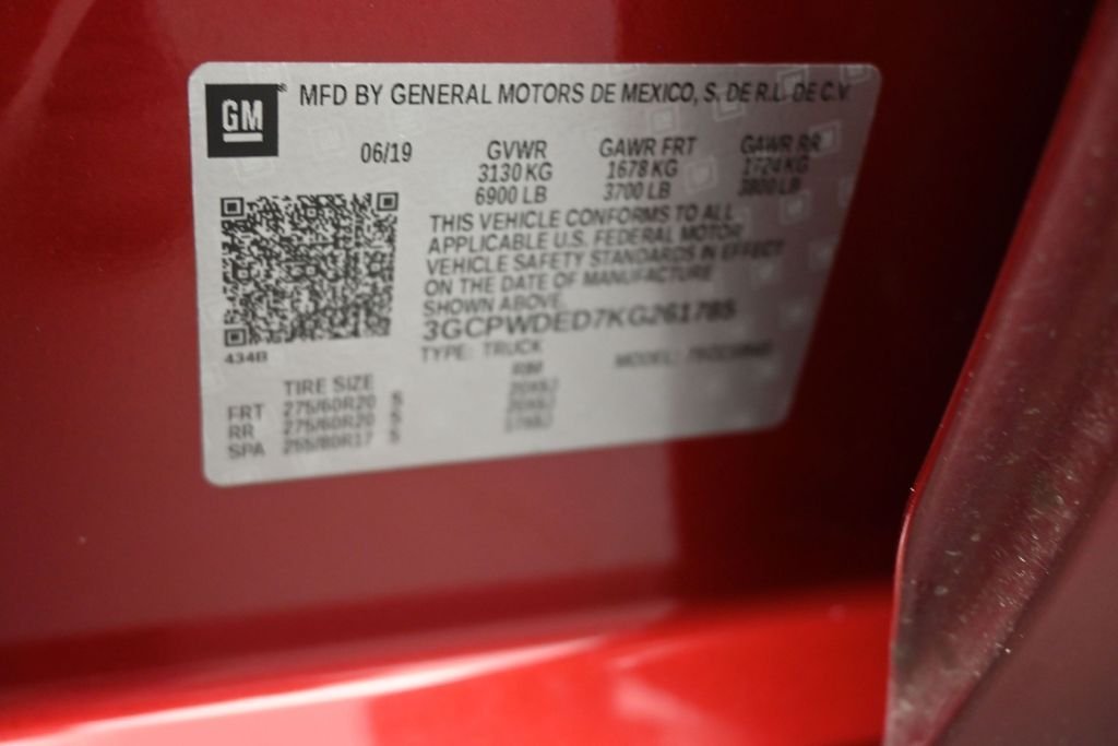 Used 2019 Red Chevrolet RST image 20