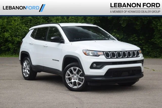 2023 Jeep Compass Latitude Lux 4X4's photo