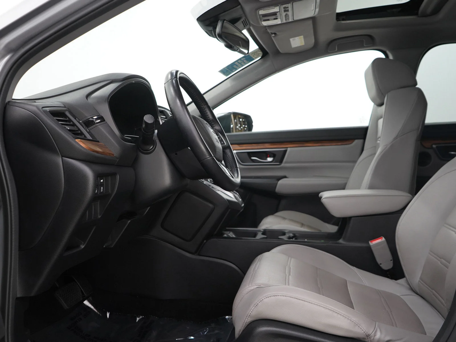 Used 2018 Lunar Silver Metallic Honda EX-L image 23