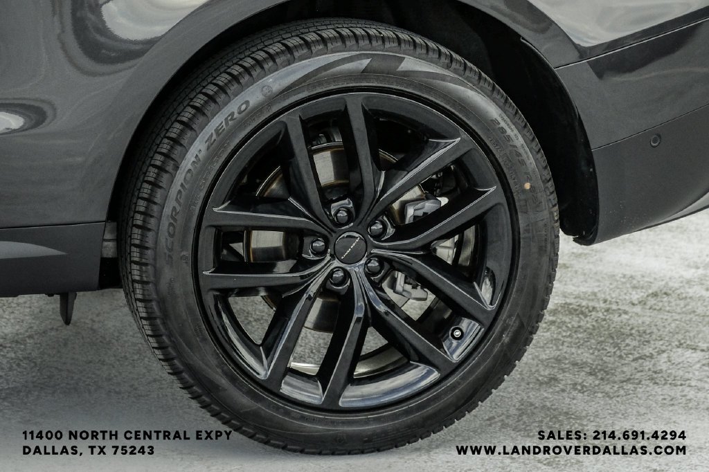 New 2026 Carpathian Gray Land Rover SE image 56