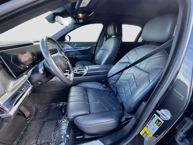 Certified Used 2024 Gray BMW xDrive60 image 22